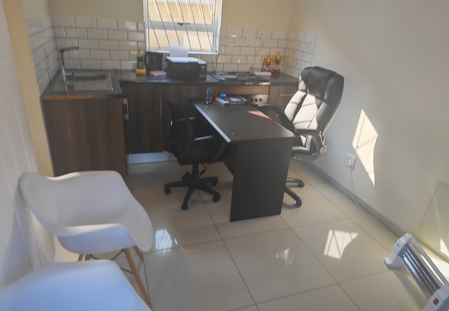4 Bedroom Property for Sale in Broadlands Village Western Cape
